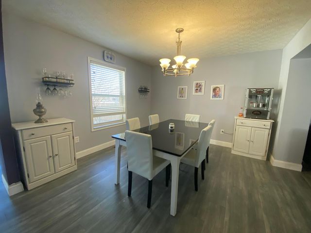 255 Lofton Circle, Delaware, OH 43015