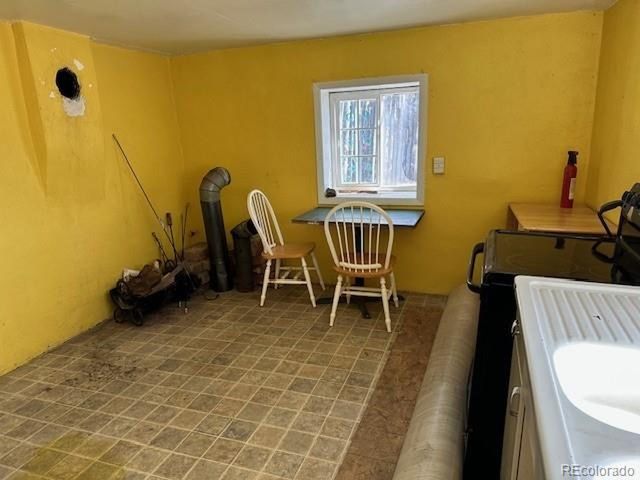 505 6th St, San Luis, CO 81152