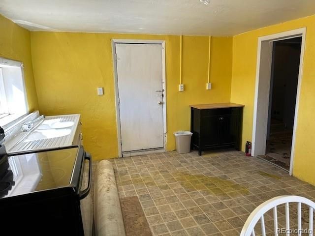 505 6th St, San Luis, CO 81152