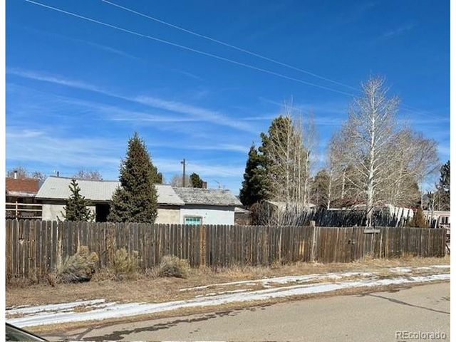 505 6th St, San Luis, CO 81152