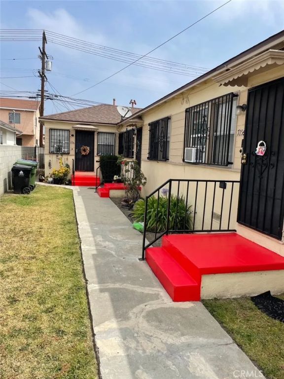 715-719 Â½ W 78th, Los Angeles, CA 90044
