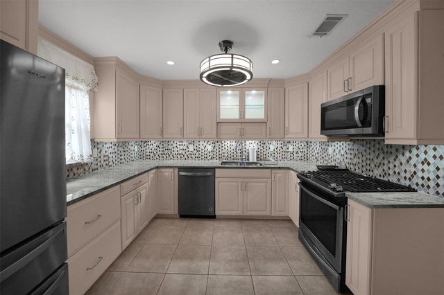 4999 SPRINGWOOD COURT, Pinellas Park, FL 33782