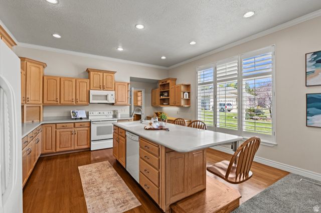 275 S EAGLE WAY, North Salt Lake, UT 84054