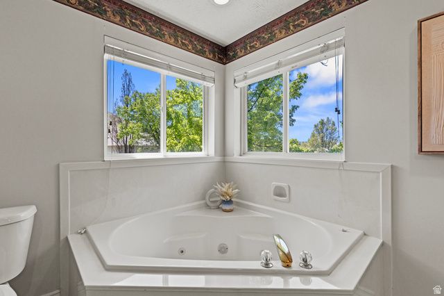 275 S EAGLE WAY, North Salt Lake, UT 84054