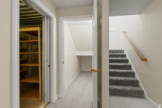 275 S EAGLE WAY, North Salt Lake, UT 84054