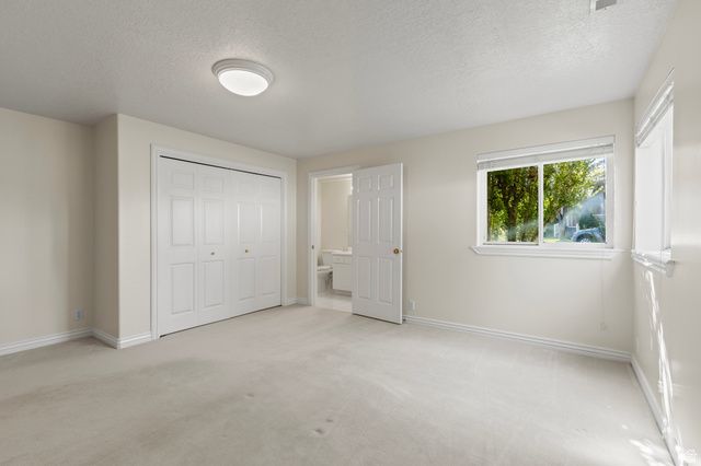 275 S EAGLE WAY, North Salt Lake, UT 84054
