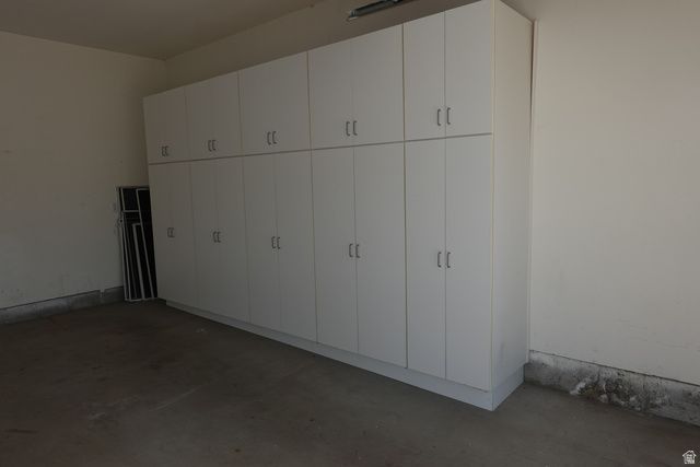 275 S EAGLE WAY, North Salt Lake, UT 84054