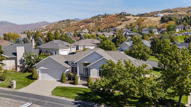 275 S EAGLE WAY, North Salt Lake, UT 84054