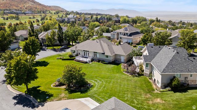 275 S EAGLE WAY, North Salt Lake, UT 84054