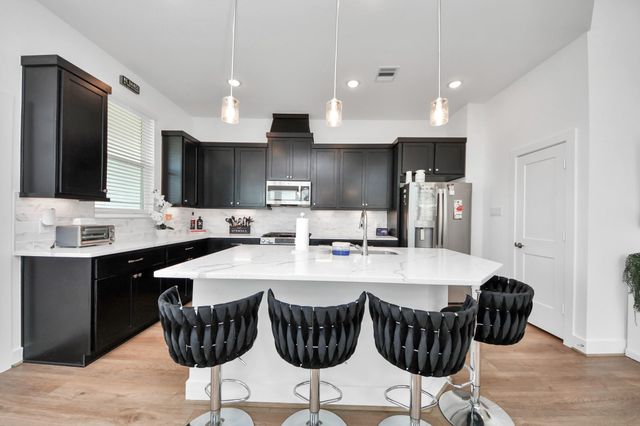 5214 Sage Hills Drive, Manvel, TX 77578