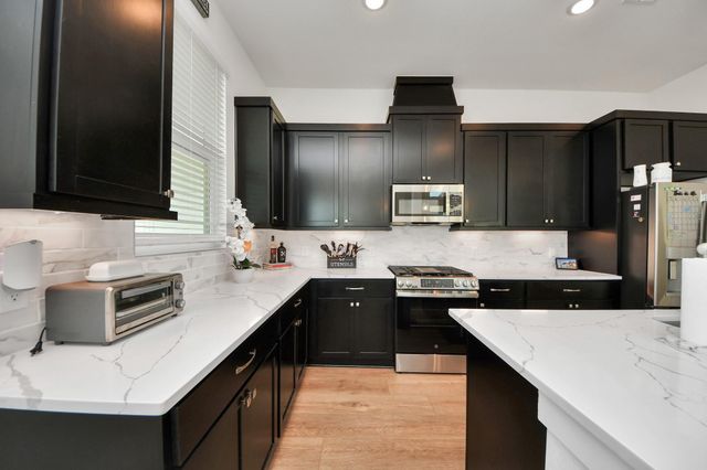 5214 Sage Hills Drive, Manvel, TX 77578
