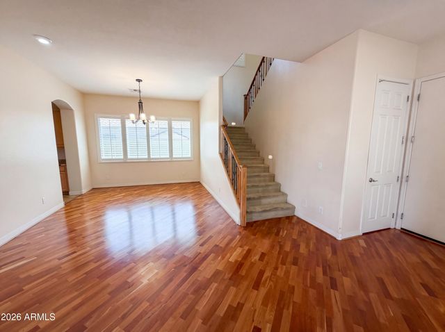 6033 S MACK Avenue, Gilbert, AZ 85298