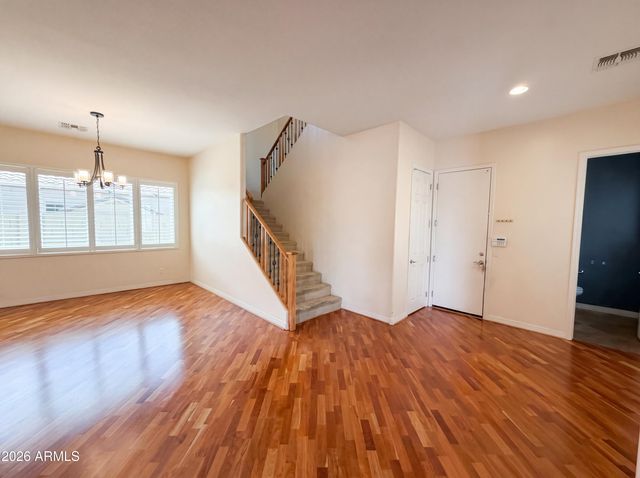 6033 S MACK Avenue, Gilbert, AZ 85298