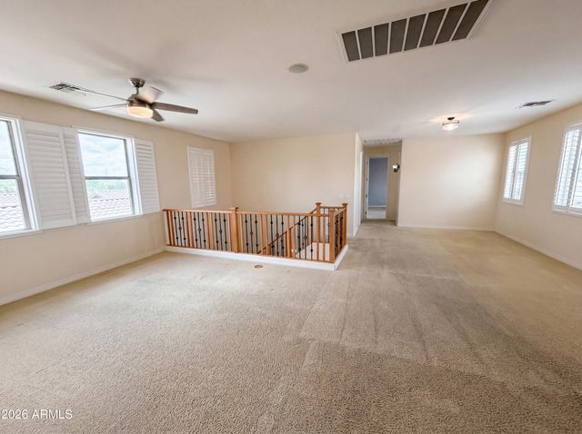 6033 S MACK Avenue, Gilbert, AZ 85298