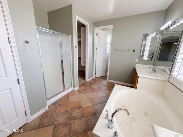 6033 S MACK Avenue, Gilbert, AZ 85298