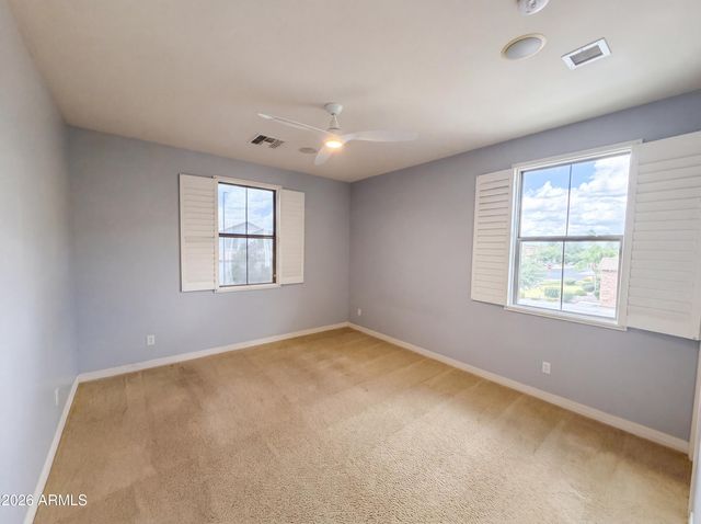 6033 S MACK Avenue, Gilbert, AZ 85298