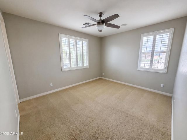 6033 S MACK Avenue, Gilbert, AZ 85298