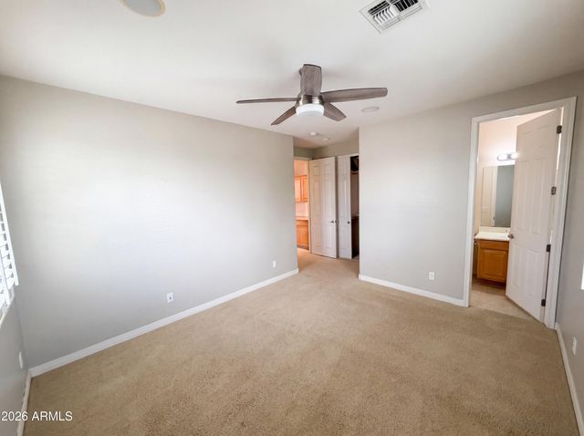 6033 S MACK Avenue, Gilbert, AZ 85298