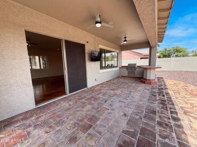 6033 S MACK Avenue, Gilbert, AZ 85298
