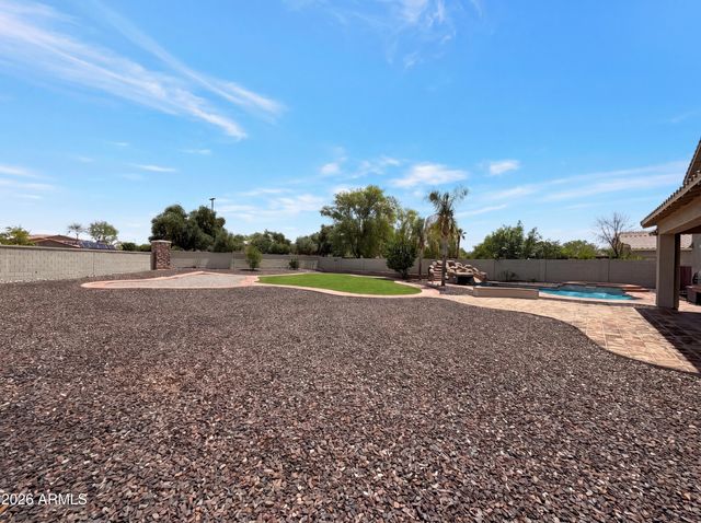 6033 S MACK Avenue, Gilbert, AZ 85298