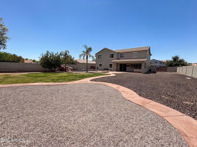 6033 S MACK Avenue, Gilbert, AZ 85298