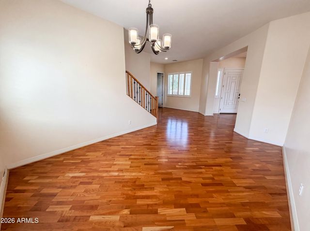 6033 S MACK Avenue, Gilbert, AZ 85298