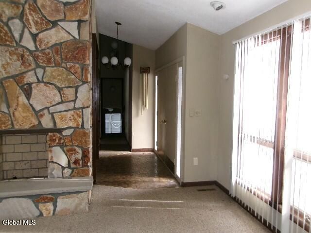 1958 Putnam Road, Rotterdam, NY 12306