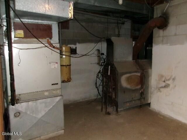 1958 Putnam Road, Rotterdam, NY 12306