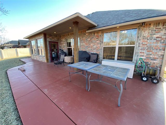 305 Treyton Place, Noble, OK 73068