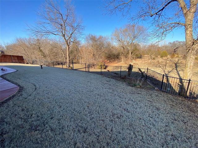 305 Treyton Place, Noble, OK 73068