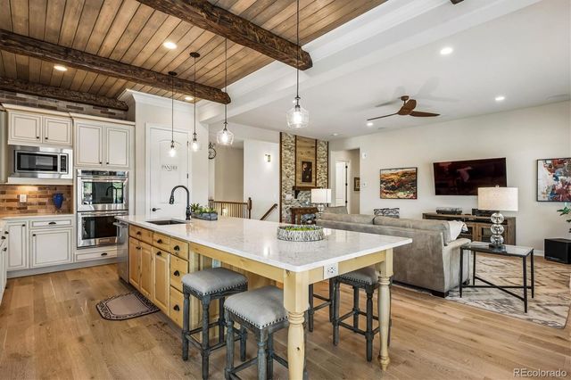 23070 E Del Norte Circle, Aurora, CO 80016