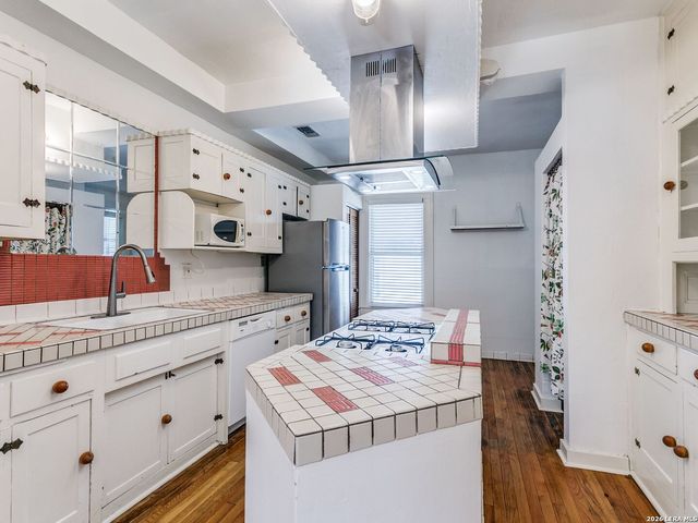 526 Pershing Avenue, San Antonio, TX 78209