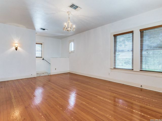 526 Pershing Avenue, San Antonio, TX 78209