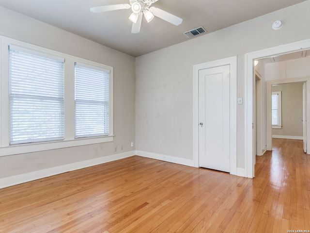 526 Pershing Avenue, San Antonio, TX 78209