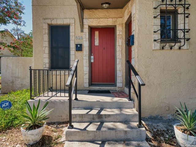 526 Pershing Avenue, San Antonio, TX 78209