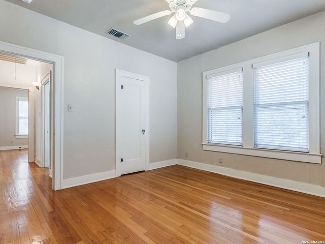526 Pershing Avenue, San Antonio, TX 78209