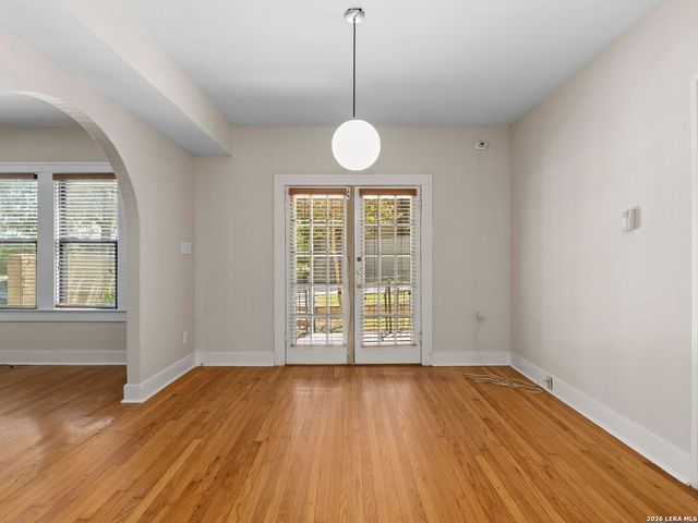 526 Pershing Avenue, San Antonio, TX 78209