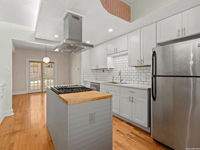 526 Pershing Avenue, San Antonio, TX 78209