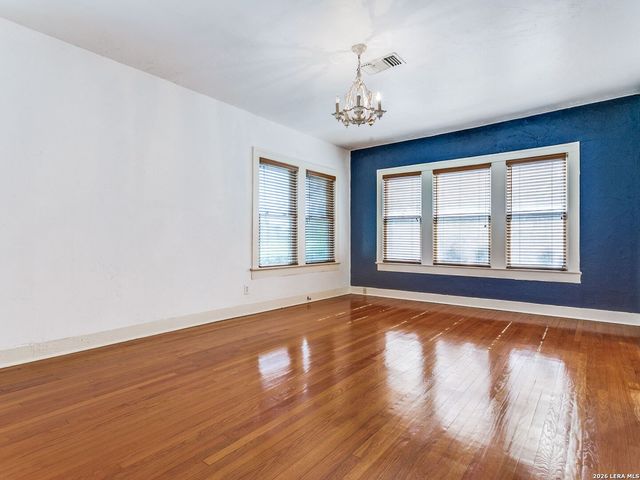 526 Pershing Avenue, San Antonio, TX 78209