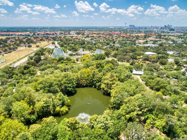 526 Pershing Avenue, San Antonio, TX 78209