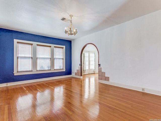 526 Pershing Avenue, San Antonio, TX 78209