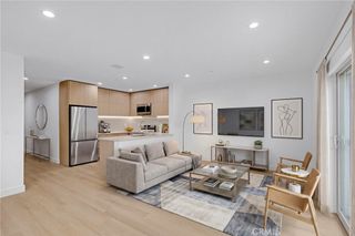5222 Strohm Avenue, North Hollywood, CA 91601