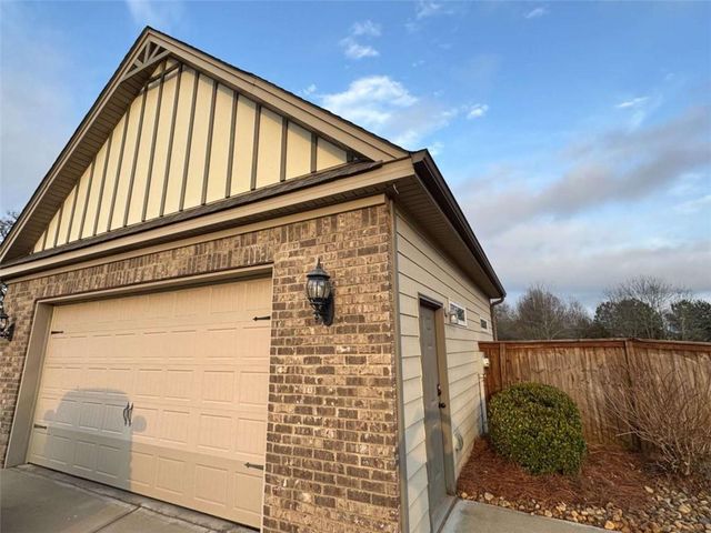 107 Feather Lane, Jackson, GA 30233