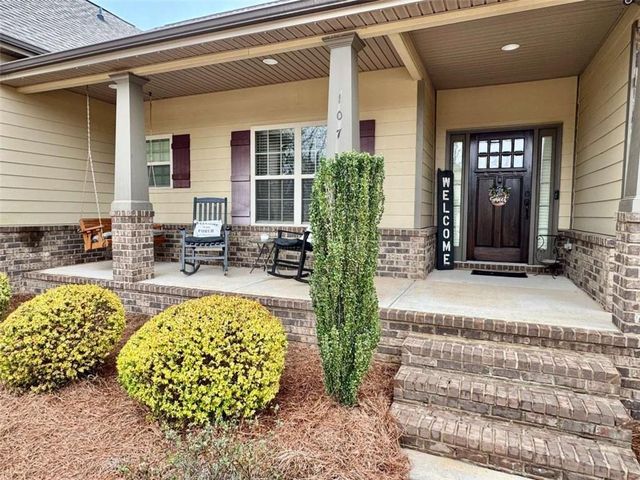 107 Feather Lane, Jackson, GA 30233
