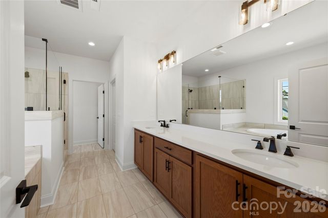 11 Sky Drive S 2, Asheville, NC 28804