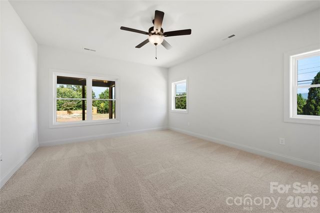 11 Sky Drive S 2, Asheville, NC 28804