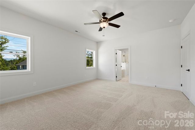 11 Sky Drive S 2, Asheville, NC 28804