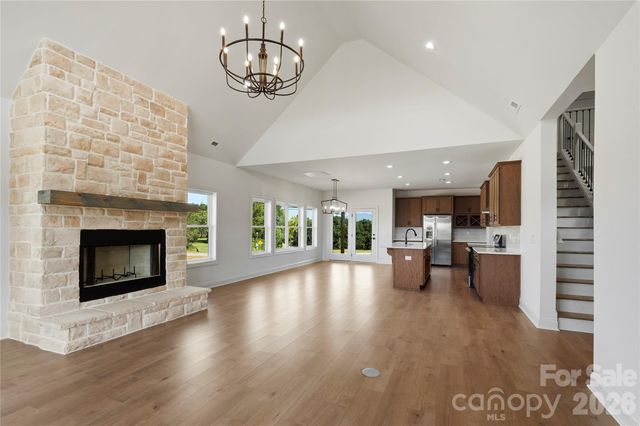 11 Sky Drive S 2, Asheville, NC 28804