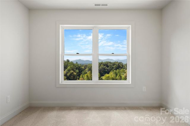11 Sky Drive S 2, Asheville, NC 28804