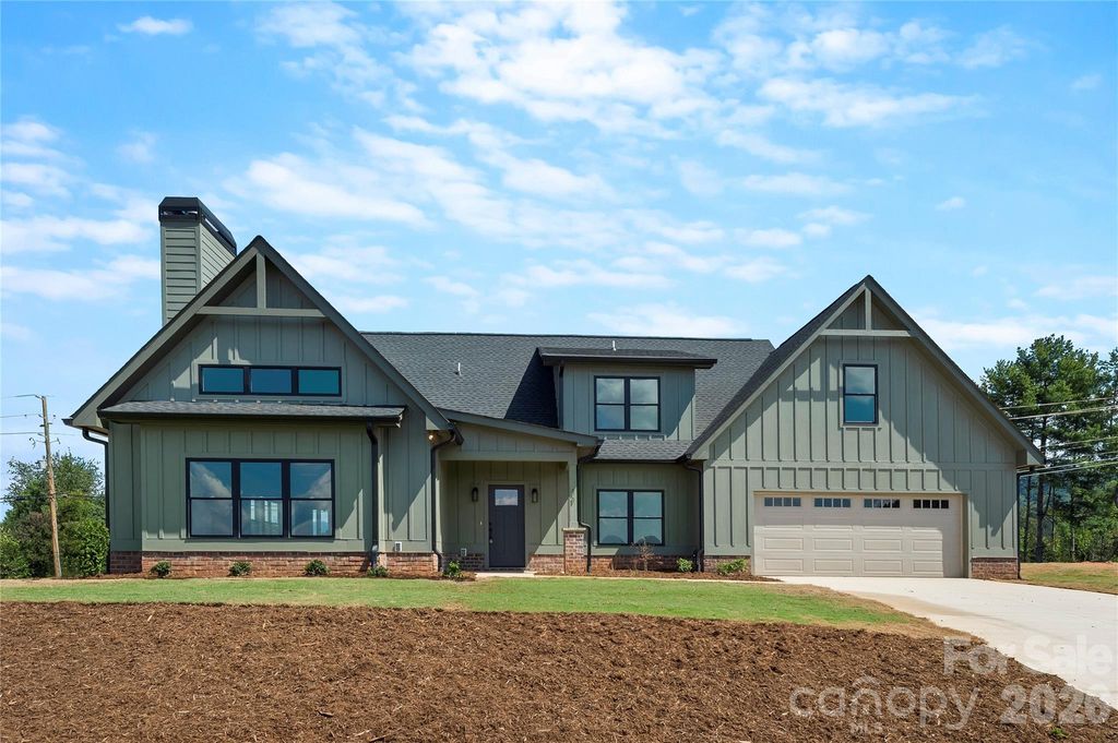 11 Sky Drive S 2, Asheville, NC 28804